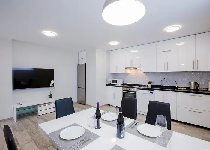 Mar De Lux A32 * Palm-mar