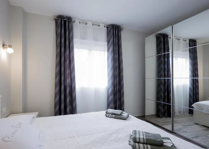 Apartament Mar De Lux A32 *